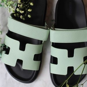 NOT FOR SALE ❌❌❌ Hermes Brand New Chypre Sandals in Color: Vert Jade! Size 38